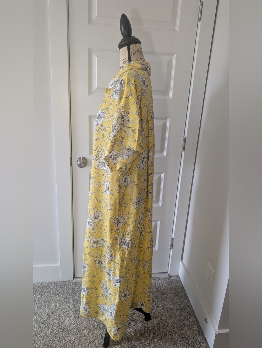 Torrid Yellow Belle Isle Floral Dress with White & Black Botanical Print Size 2X - Picture 2 of 9